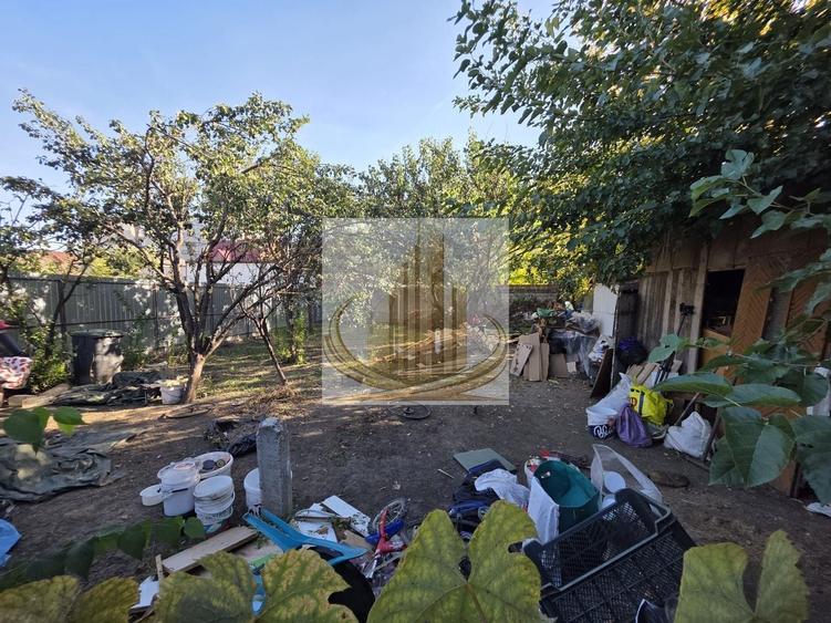 Casă individuală cu 3 camere cu Canalizare în Dorobanților