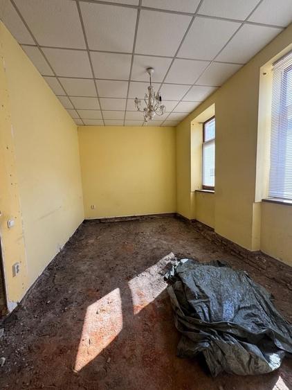 Casă individuală cu 3 camere cu Canalizare în Ultracentral
