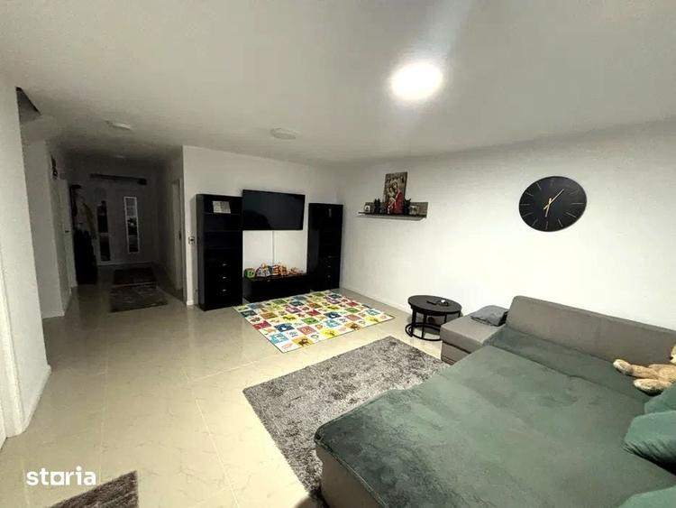 Casă cu 6 camere cu Teren 500 Mp în Apahida