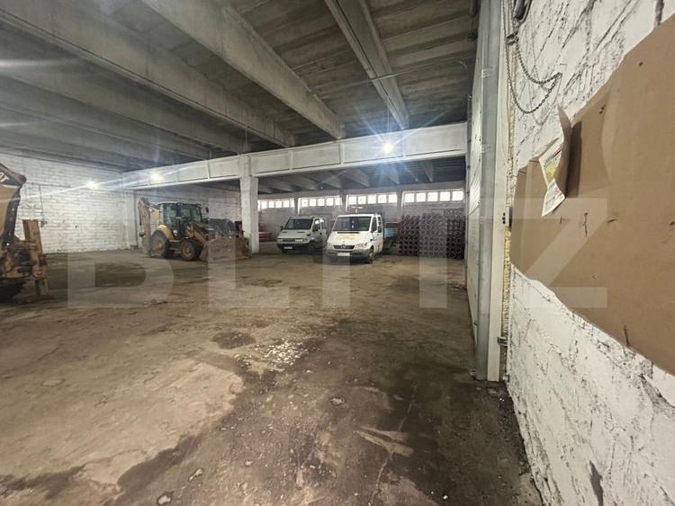 Spațiu industrial, de 800 mp, în Centură