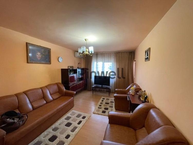 Apartament cu 2 camere decomandat, mobilat în Central