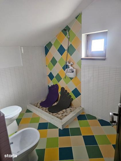 Casă cu 6 camere cu Teren 600 Mp în Bordei