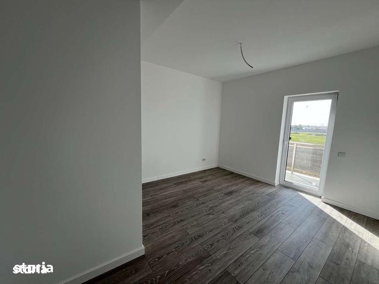 Casă cu 5 camere cu Teren 300 Mp în Central