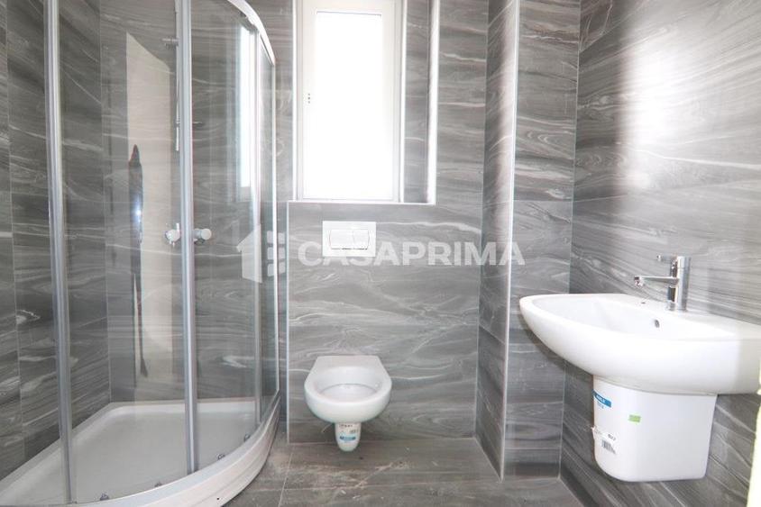 Apartament cu 2 camere semidecomandat în Cug