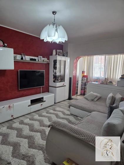 Apartament cu 3 camere decomandat în Progresul