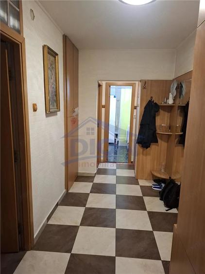 Apartament cu 2 camere în Decebal