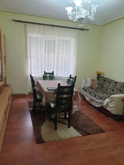 Apartament cu 4 camere decomandat în 14 Mai