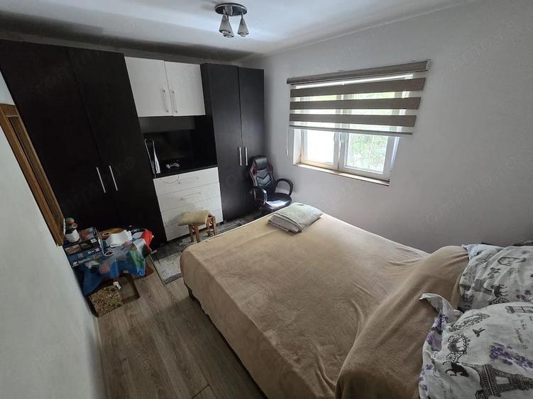 Apartament cu 2 camere semidecomandat, mobilat în Girocului