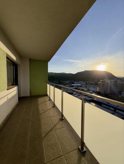 Apartament cu 2 camere decomandat în Astra