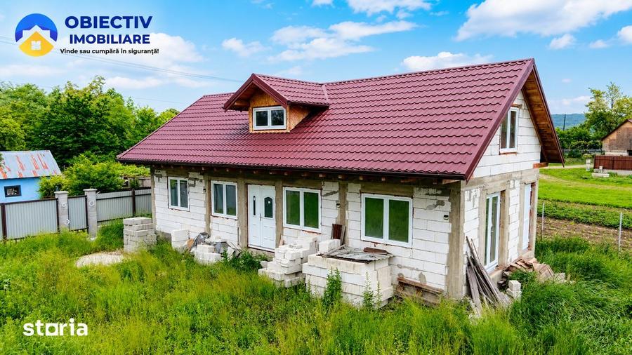 Casă cu 3 camere cu Teren 2335 Mp în Bodești