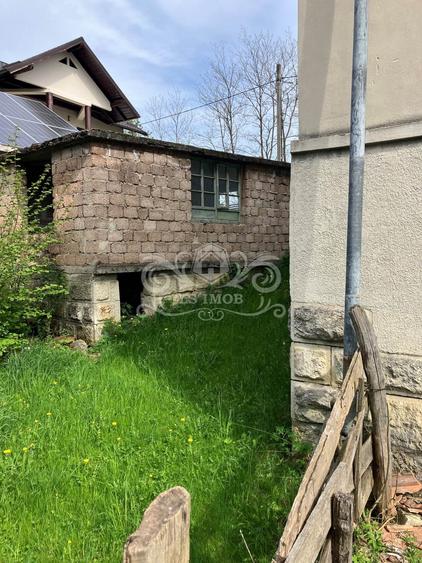 Casă cu 4 camere cu Garaj în Albeștii de Muscel