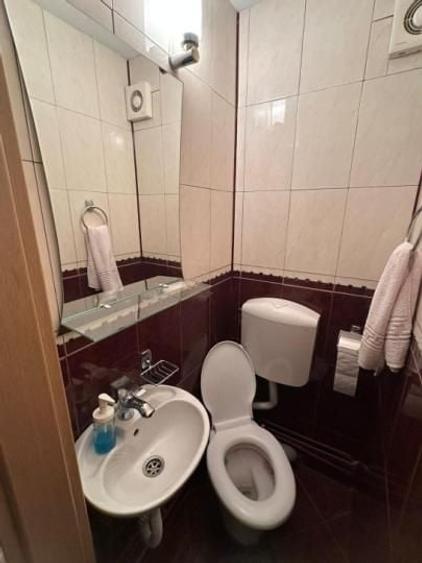 Apartament cu 4 camere decomandat, mobilat în Titan
