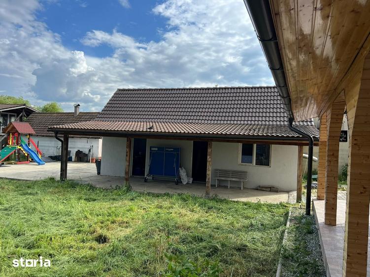 Casă cu 6 camere cu Teren 1836 Mp în Dudeștii Noi
