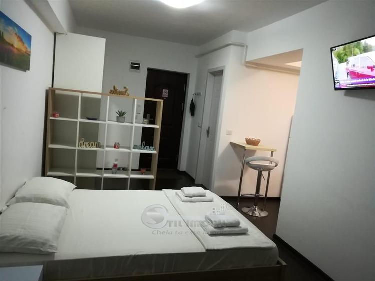 Garsonieră decomandată, mobilată în Central