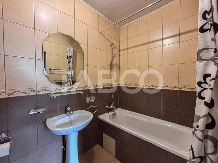 Apartament cu 2 camere semidecomandat, mobilat în Bună Ziua