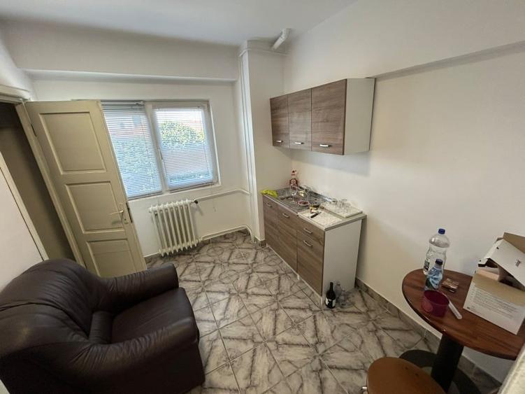 Apartament cu 2 camere decomandat în Aradului