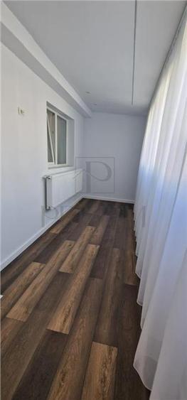 Apartament cu 3 camere decomandat, mobilat în Lipovei