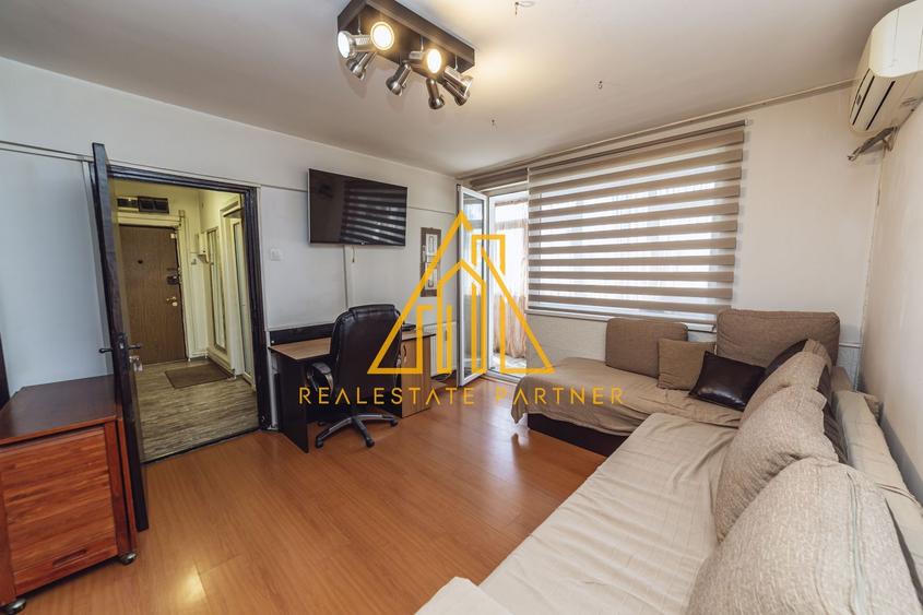 Apartament cu 3 camere semidecomandat, mobilat în Berceni — fotografia 1