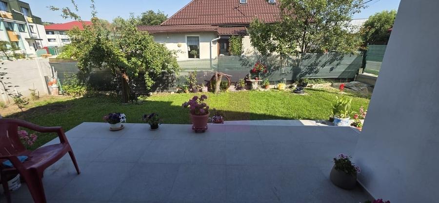Casă cu 4 camere în Central