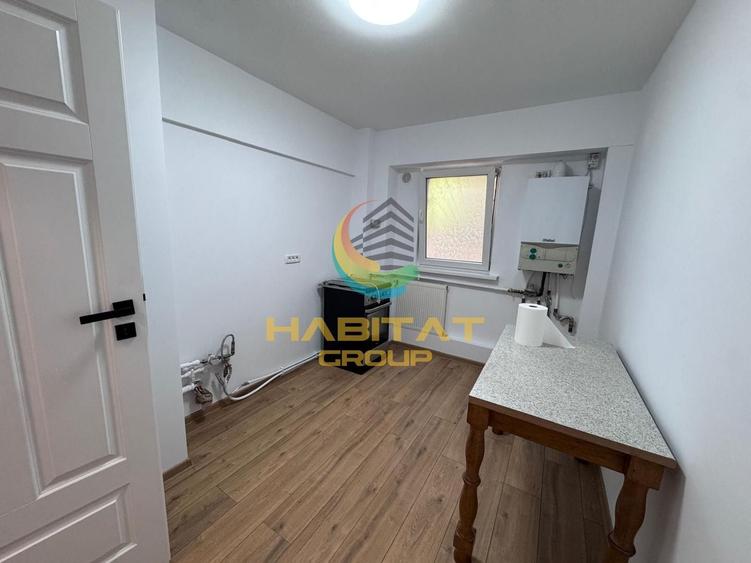 Apartament cu 4 camere decomandat în Tineretului
