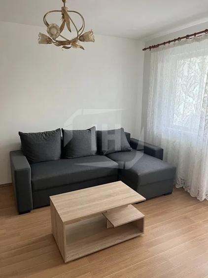 Apartament cu 3 camere semidecomandat, mobilat în Mănăștur