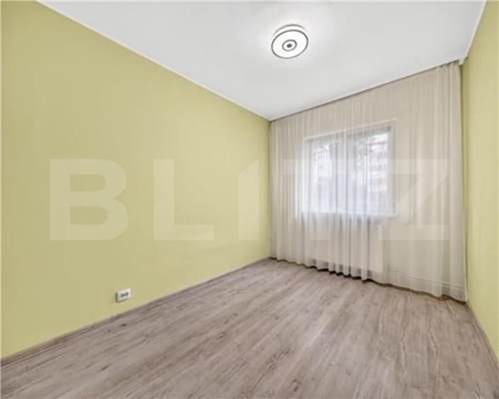 Apartament cu 2 camere semidecomandat, mobilat în Tractorul