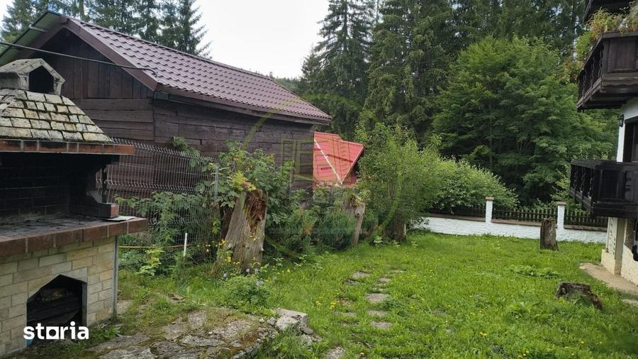 Apartament cu 3 camere în Clăbucet