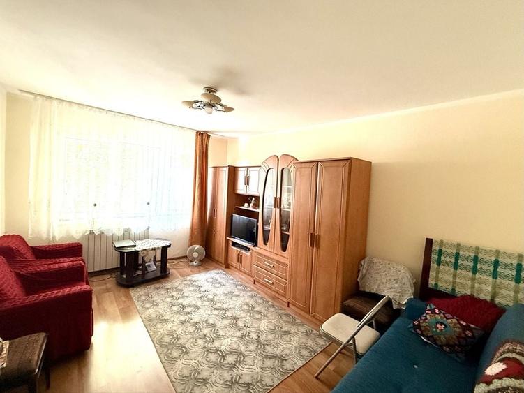 Apartament cu 2 camere în Ipotești