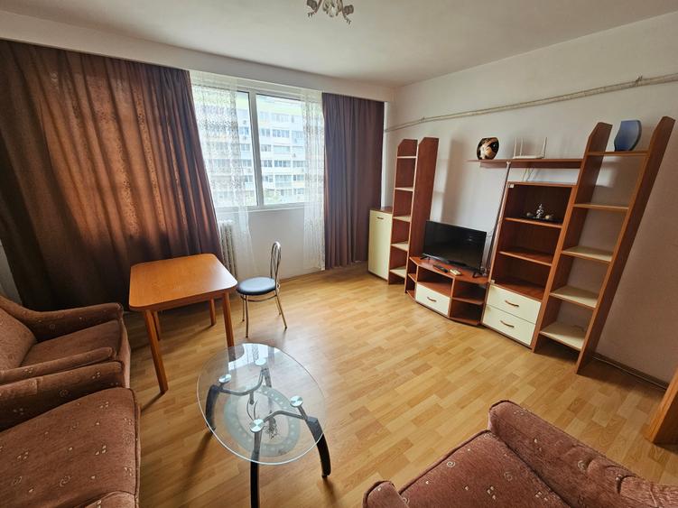 Apartament cu 2 camere decomandat, mobilat în Cantemir