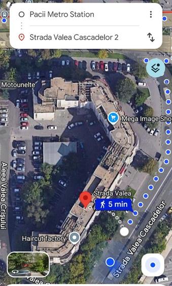 Apartament cu 3 camere semidecomandat în Păcii