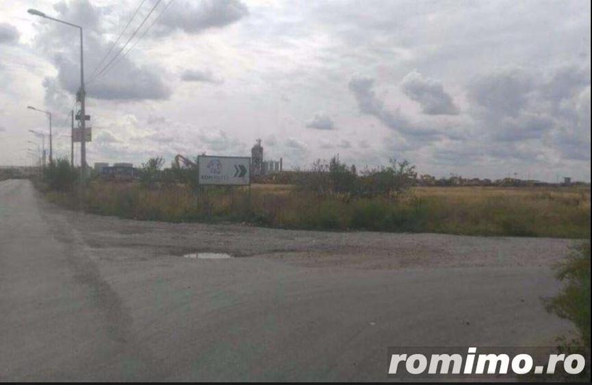 Teren de 15000 mp, în Vest