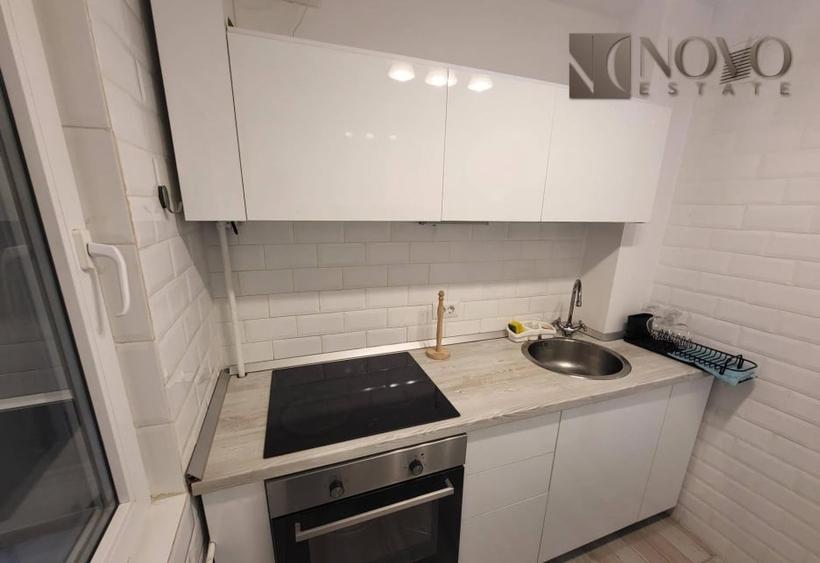 Apartament cu 2 camere semidecomandat, mobilat în Victoriei