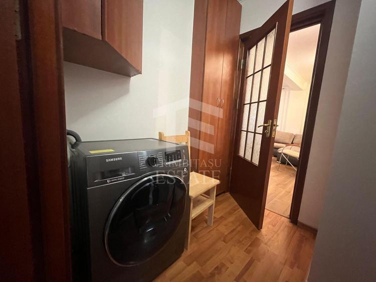 Apartament cu 3 camere semidecomandat, mobilat în Central