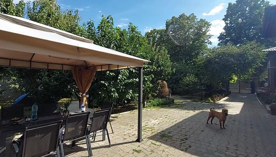Casă cu 4 camere cu Canalizare în Central