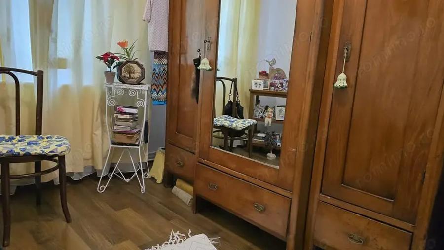Apartament cu 3 camere decomandat în Zarand