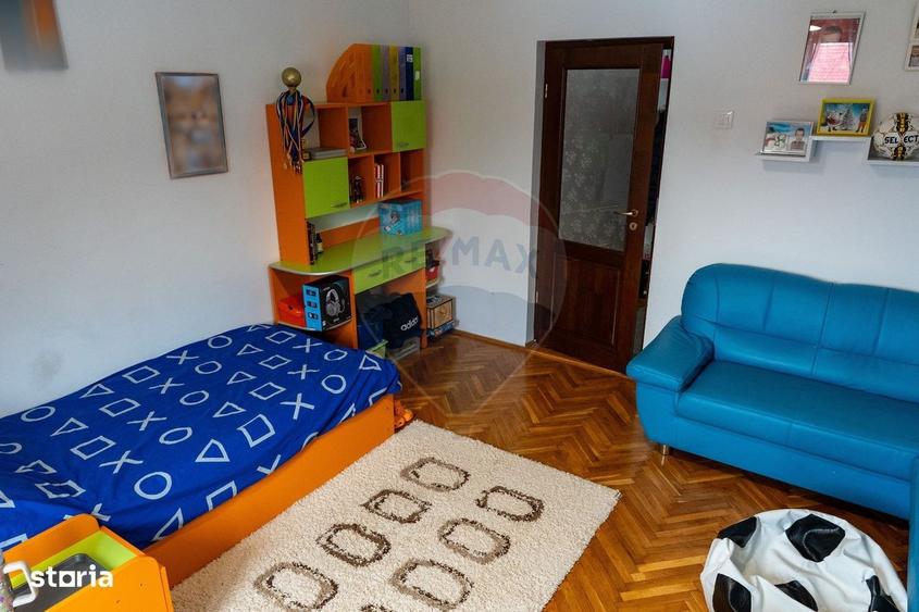 Casă cu 4 camere în Hășdat