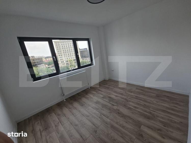 Apartament cu 3 camere în Podu Roș