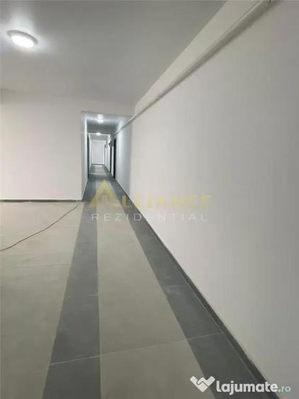 Apartament cu 3 camere decomandat în Apărătorii Patriei