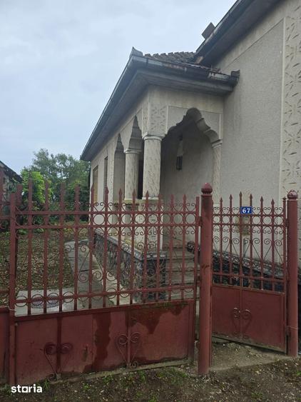 Casă cu 3 camere cu Teren 4800 Mp în Botiz