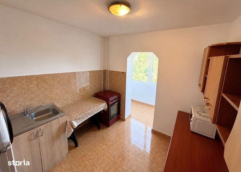 Apartament cu 2 camere decomandat în Lipovei