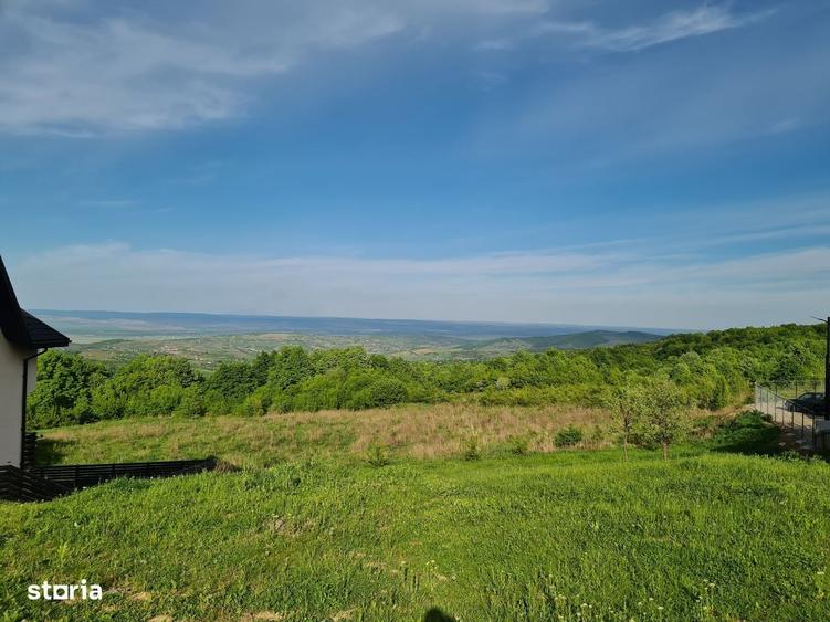 Teren de 870 mp, în Păun
