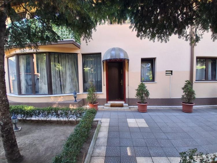 Casă cu 4 camere în Nordului