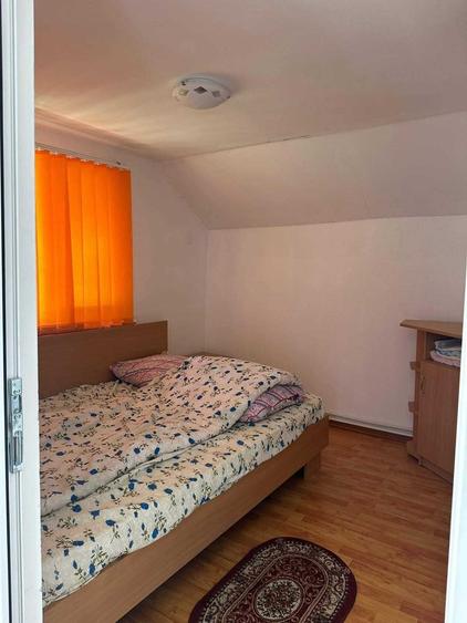 Casă cu 4 camere în Poiana Horea