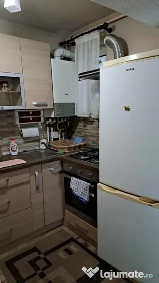 Apartament cu 2 camere semidecomandat în Central