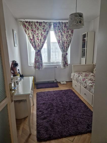 Apartament cu 2 camere semidecomandat în P-ța Unirii