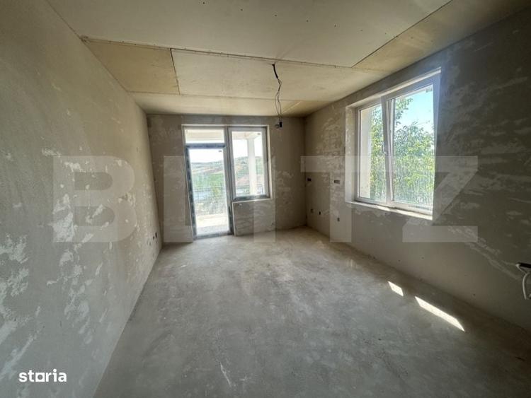 Casă cu 4 camere în Chinteni