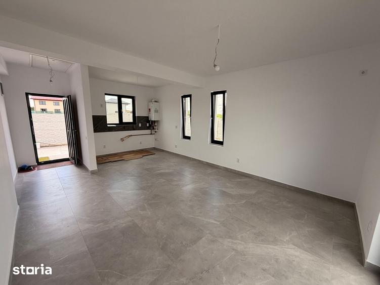 Casă cu 3 camere cu Teren 378 Mp în Berceni