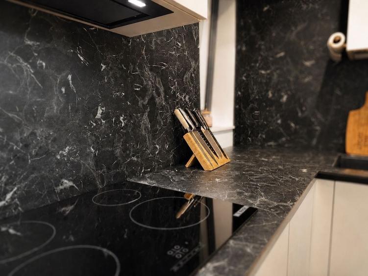 Apartament cu 2 camere semidecomandat, mobilat în Torontalului