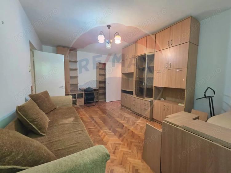 Apartament cu 2 camere semidecomandat în Cornișa