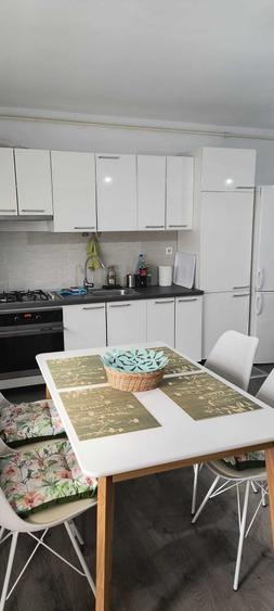 Apartament cu 2 camere semidecomandat în Florești